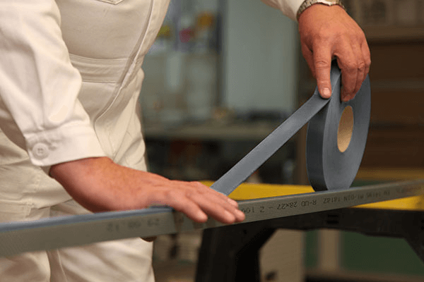 Penové tesnenie pre UD a UW profily 30 mm x 30 m